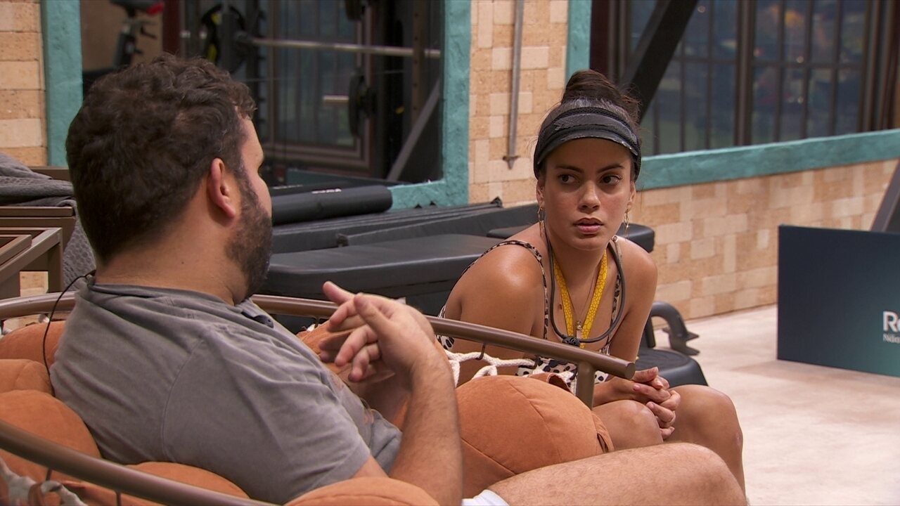 Michel e Fernanda conversando